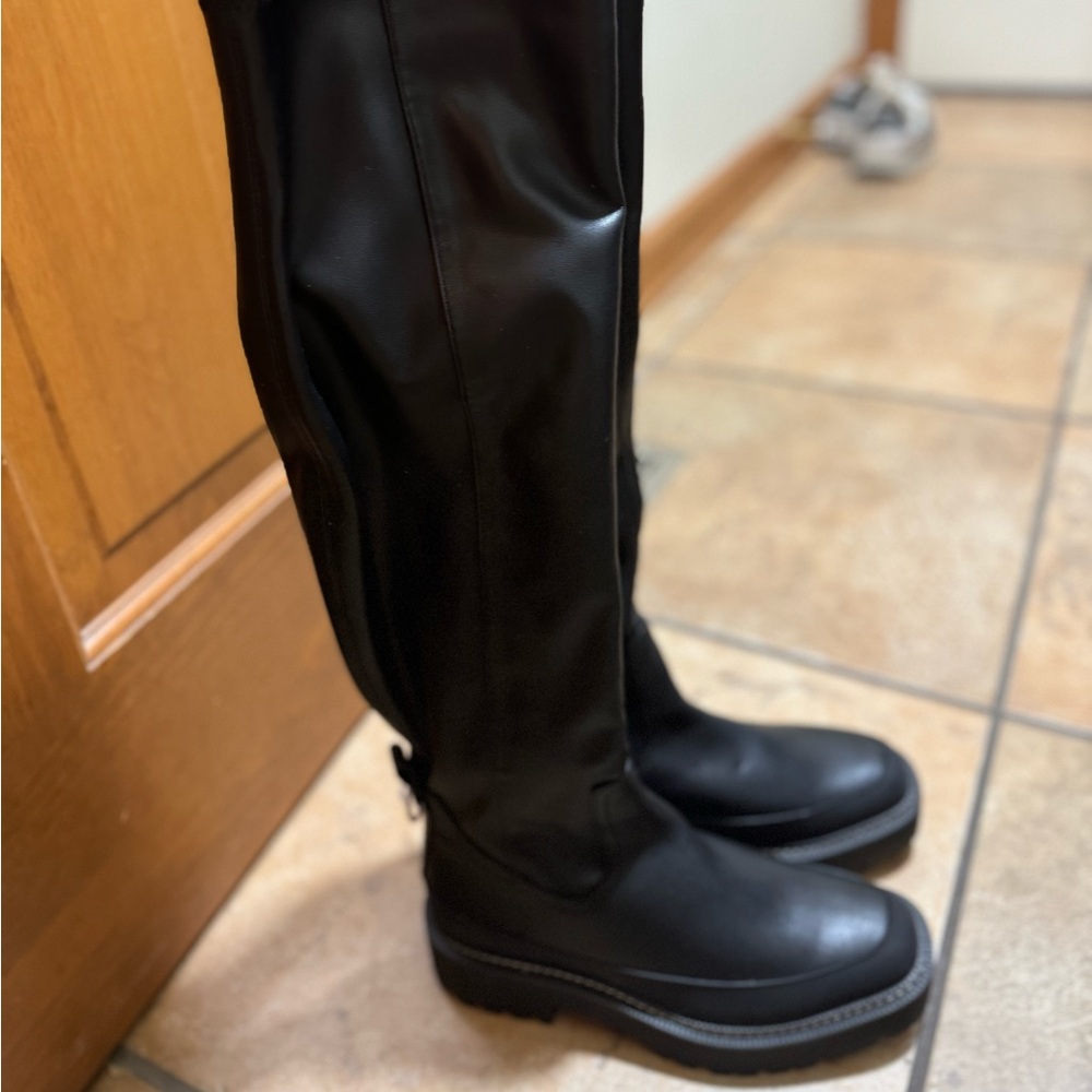 Brand new knee high fall boots